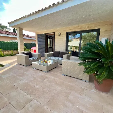 Aguilas Cerca De La Playa. Holiday home *